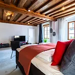 BARONHAUS Aparthotel & Suites
